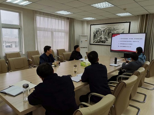 德赢AC米兰中国官方网站召开党委理论中心组学习会议暨2019年度意识形态工作专题会