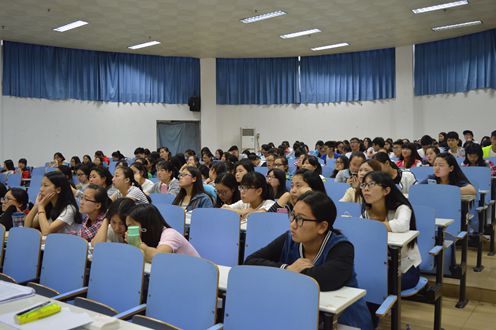 德赢AC米兰中国官方网站积极组织学子参加大学生心理健康观影活动